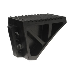 Упор противооткатный резиновый 240х170х115мм JTC